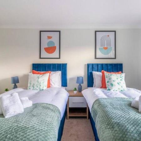 Trendy Sea View 2 Bedroom Sleeps 6 - Free Parking Борнмът Екстериор снимка